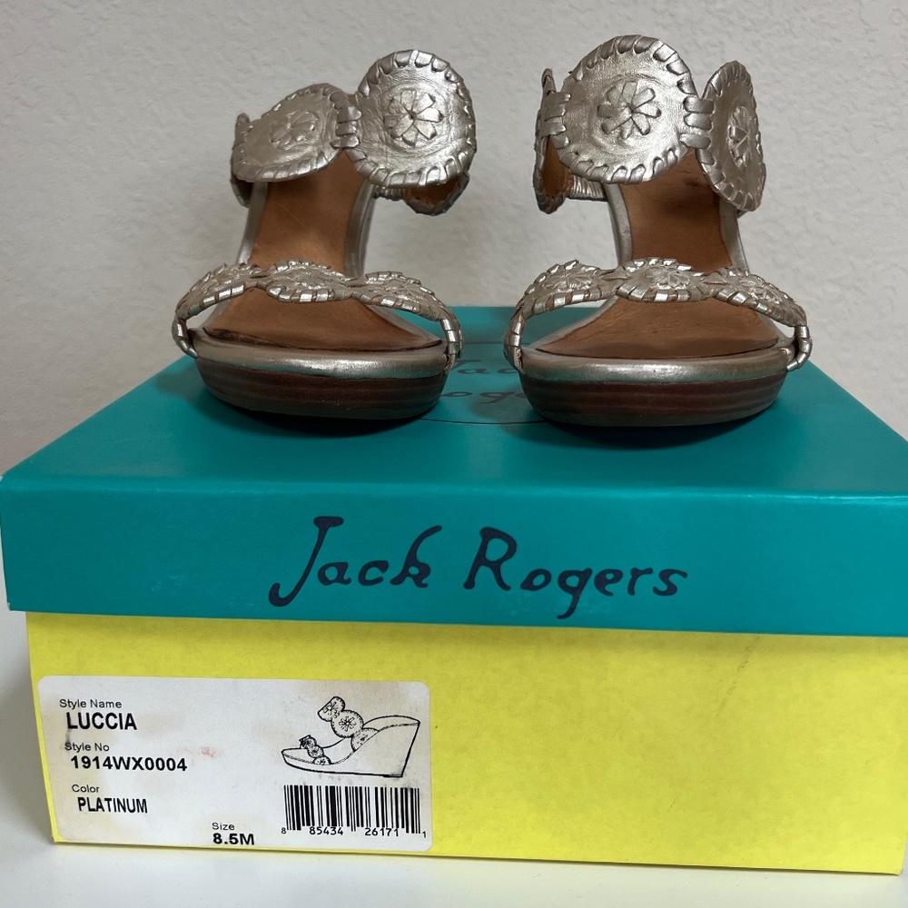 Jack Rogers Lucia Metallic Wedge Sandal, Platinum SZ 8